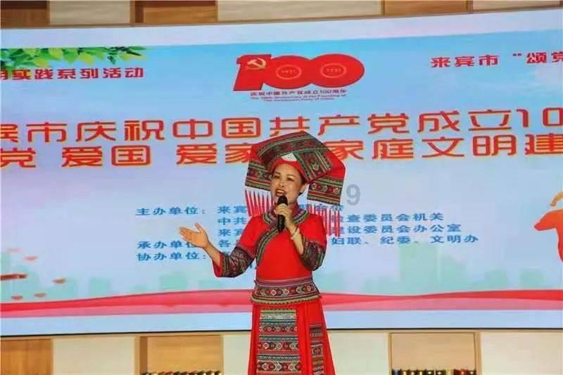 时尚发型女孩